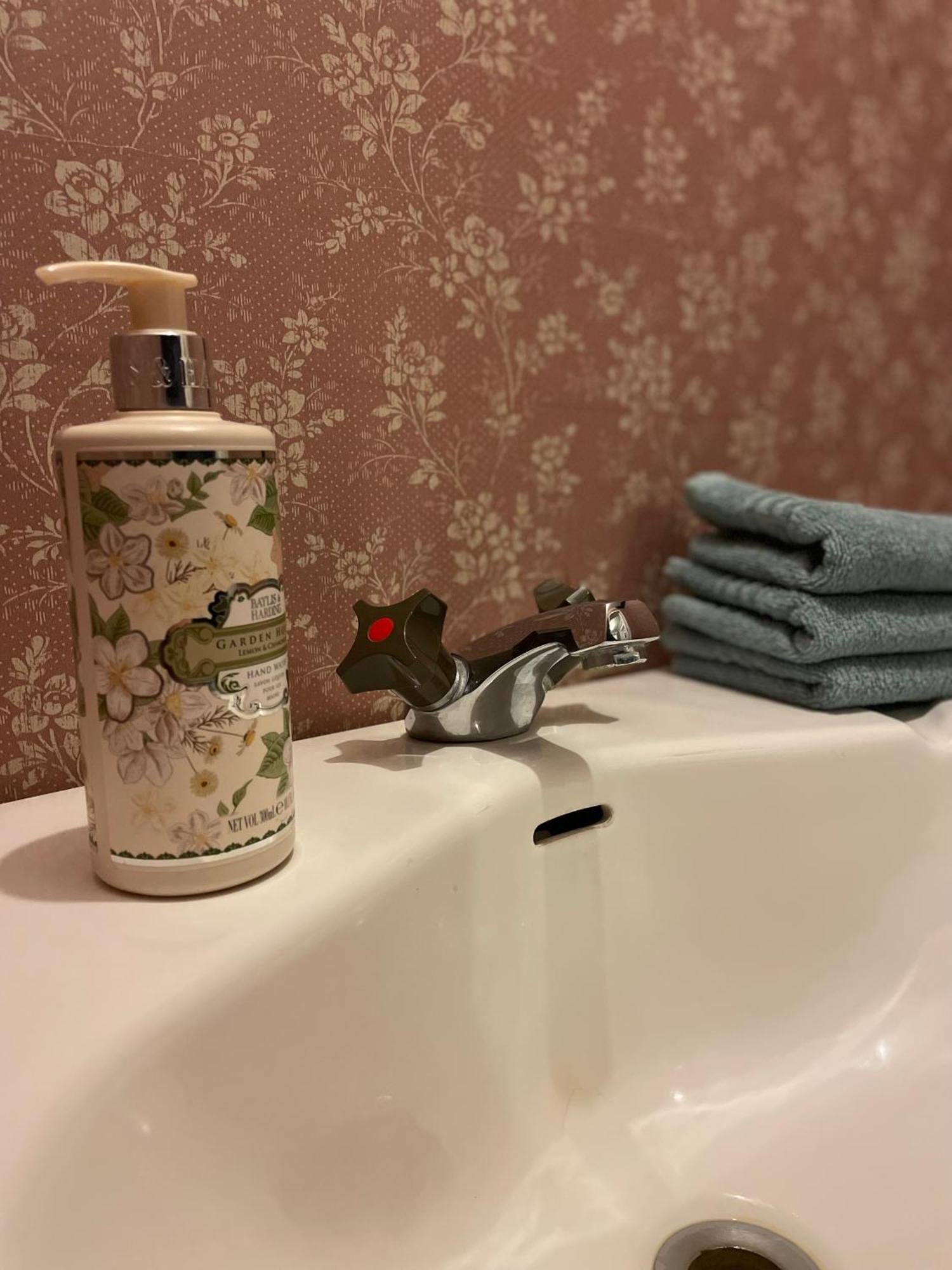 Baersta Bagarstugan Bnb Kolbäck Dış mekan fotoğraf